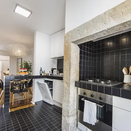 Carmo's Wonder Apartament *